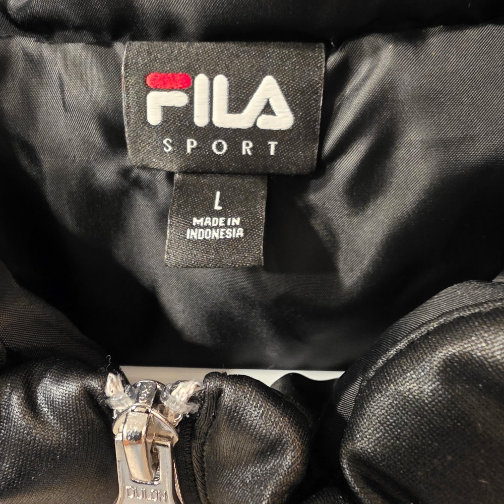 LIKE NEW FILA Sport Women's Quilted Puffer Vest in Black ~ Size Large - Picture 3 of 10